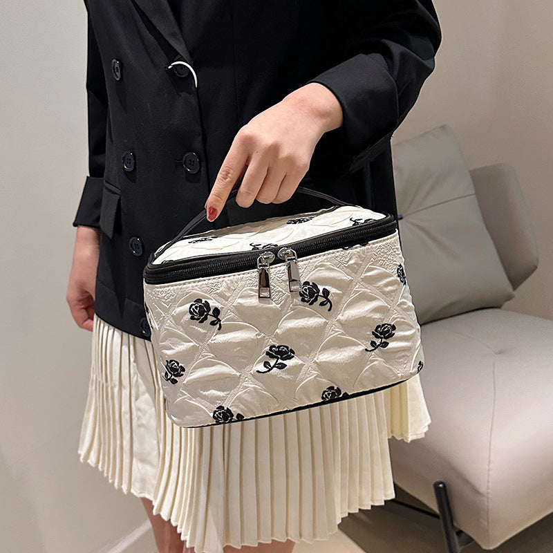 Cosmetics Storage Super Hot Portable Toiletry Bags