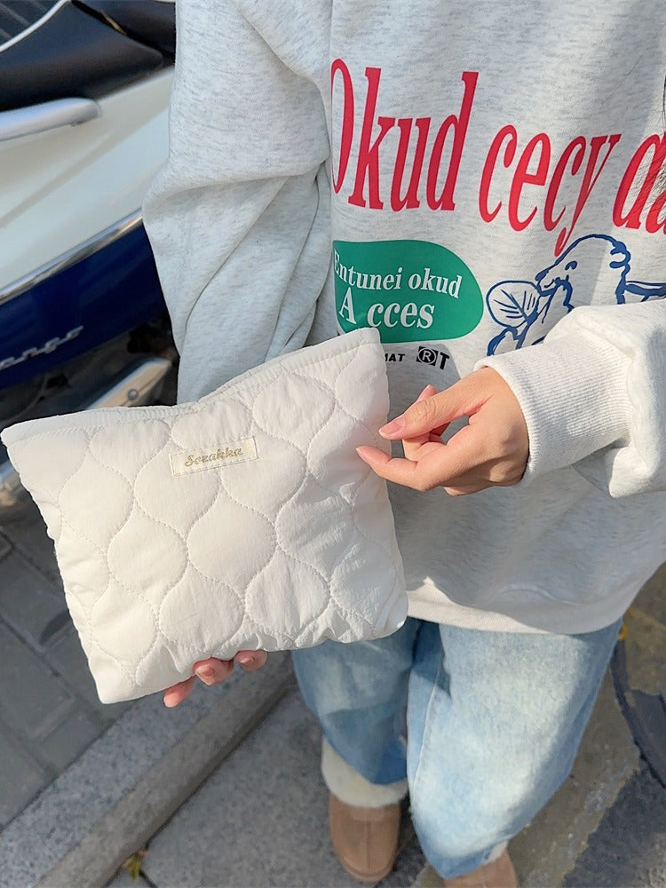 Women's Artsy Light Pink Quilted Clutch Change Storage Cosmetic Bags