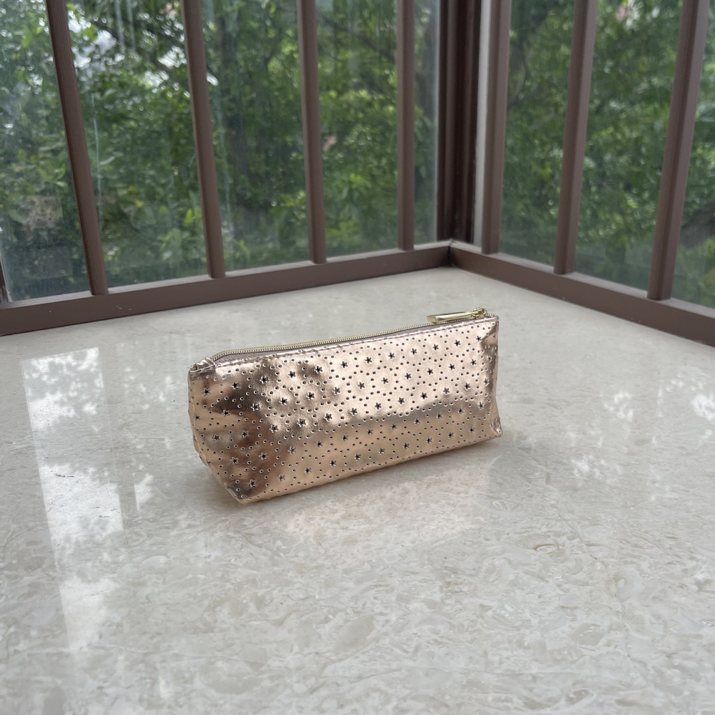 Light Down Space Cotton Hand Carrying Storage Large Capacity Cosmetic Bags