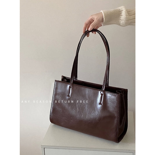 Women's Early Autumn Large Capacity Class Trendy Leisure Shoulder Bags