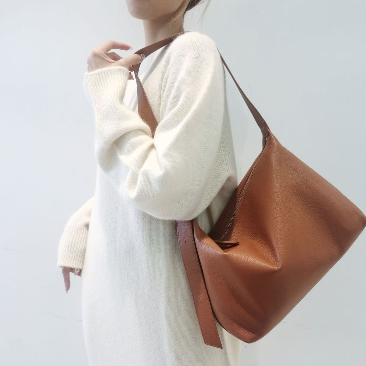 Women's Stylish Retro Minimalism Underarm Genuine Leather Women's Shoulder Bag
