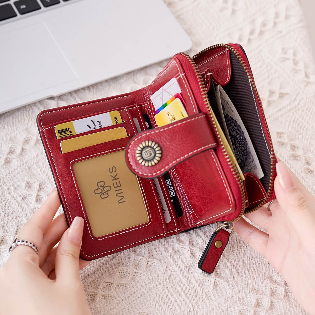 Women's Hollow Design Zipper Hasp Retro Fashion Ladies Wallet