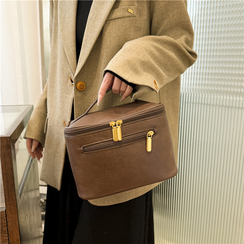 Comfortable Leather Cosmetics Storage Portable Toiletry Bags