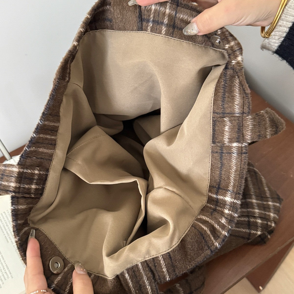 Korean Style Woolen Winter Thickened Large Capacity Women's Shoulder Bag