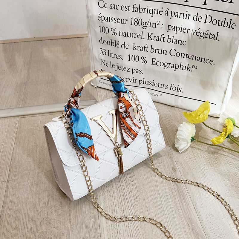 Glamorous Elegant Women's Creative Simple Tassel Handbags