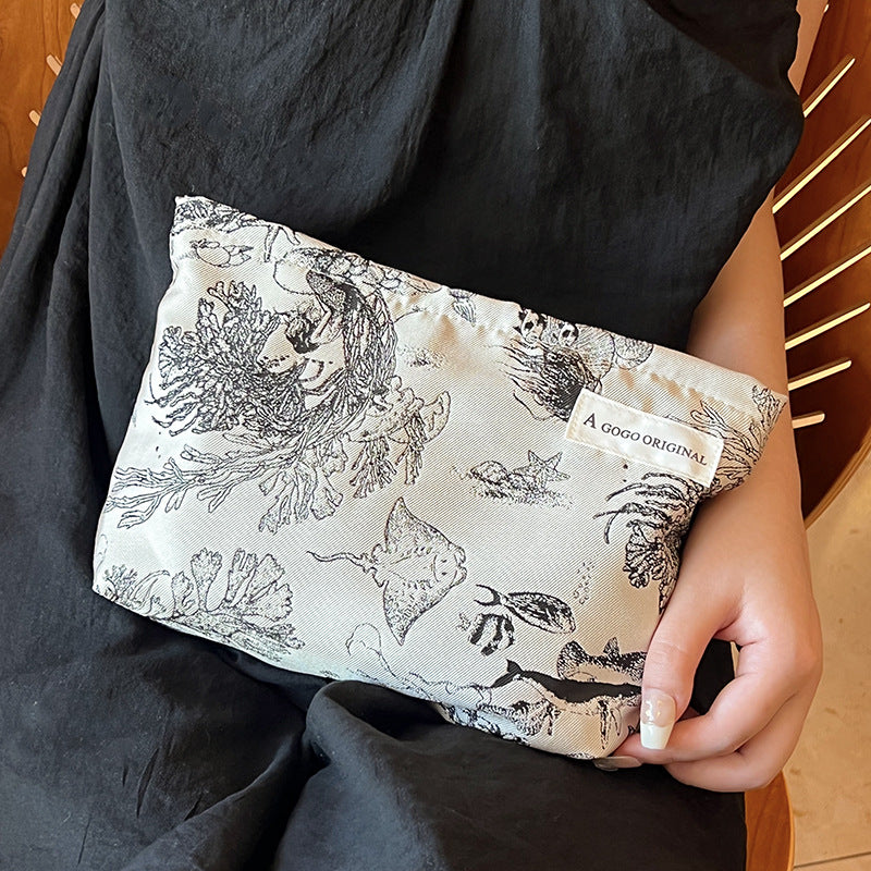 Simple Portable Skin Care Buggy Toiletry Underwear Makeup Bag