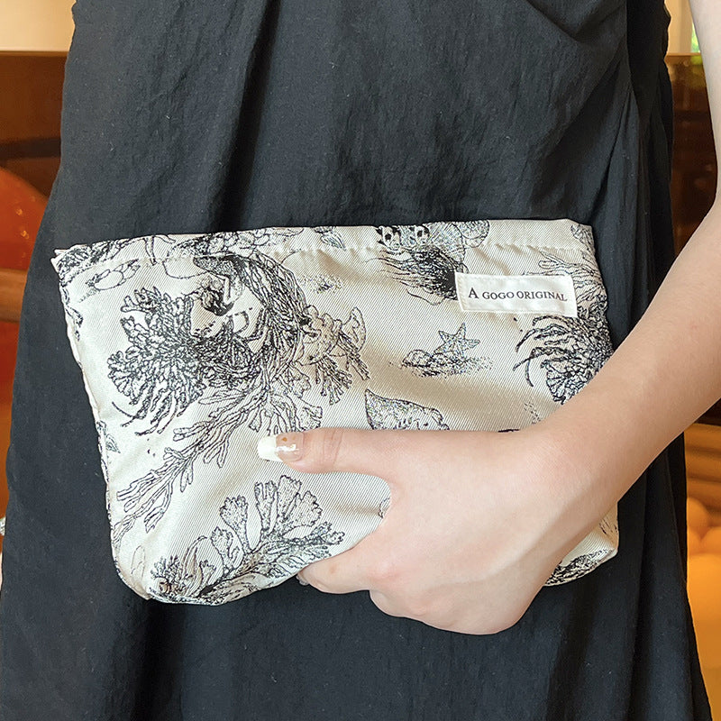 Simple Portable Skin Care Buggy Toiletry Underwear Makeup Bag