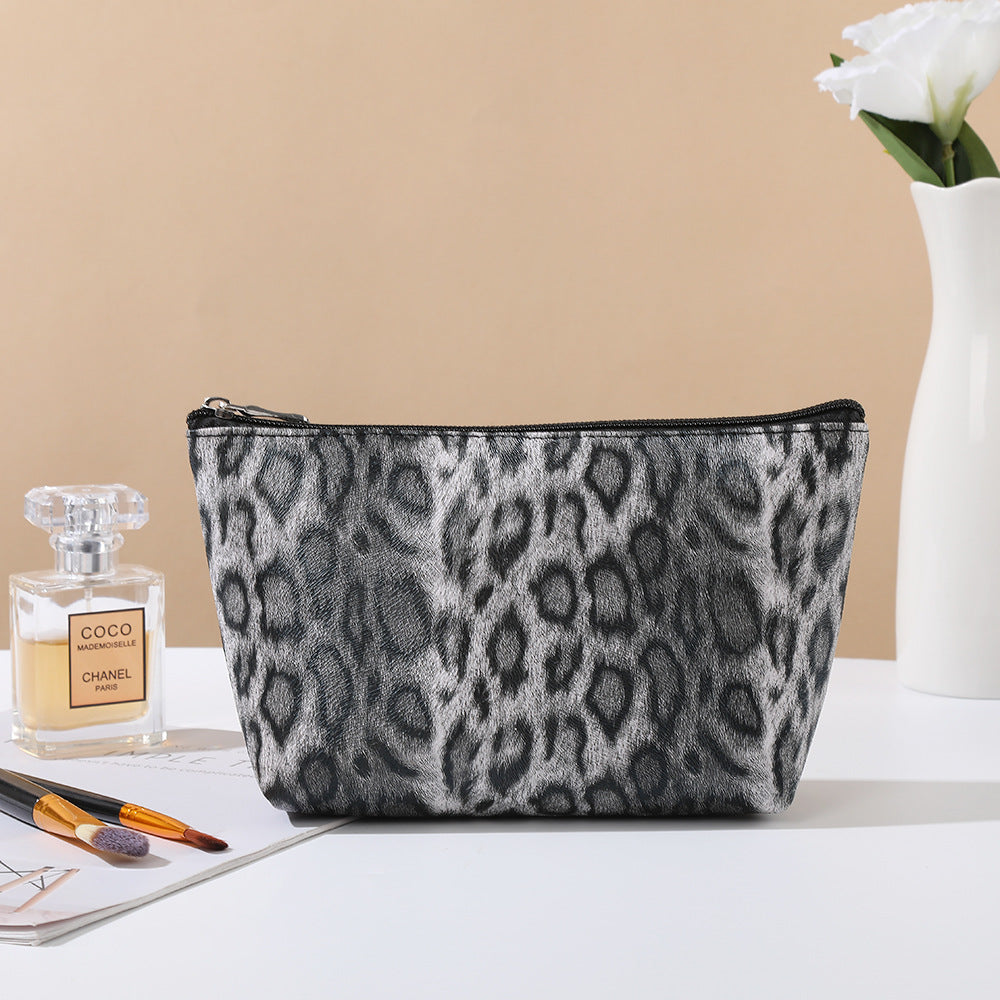 Portable Large Capacity Wash Stylish Versatile Makeup Bag
