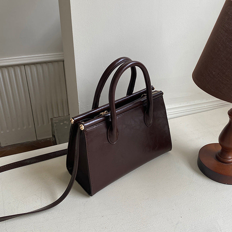 Women's Niche Retro Oil Waxed Leather Trendy Handbags