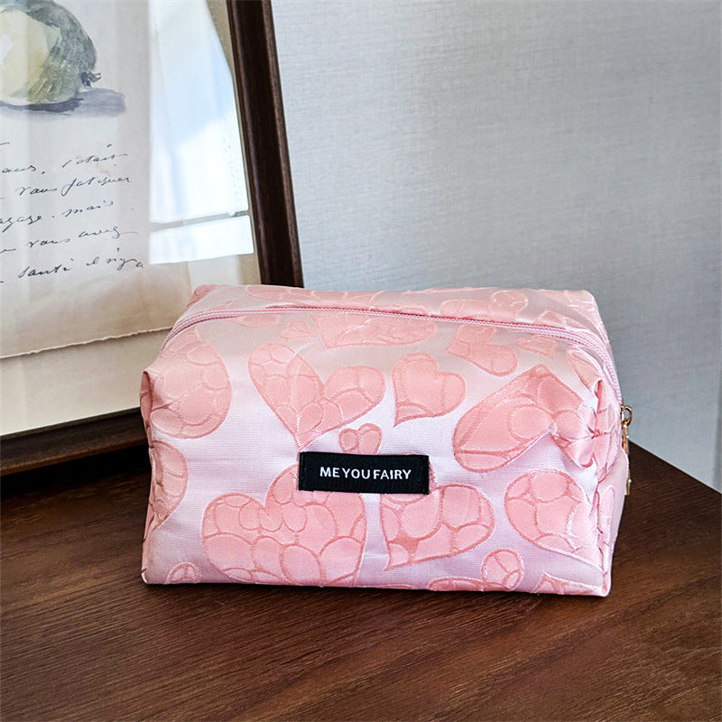 Women's Gentle Fashion Korean Style Peach Heart Makeup Bag