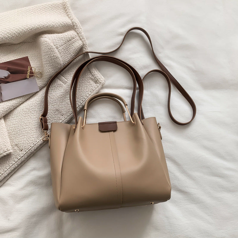 Women's Retro Minority Design Portable Large Capacity For Trendy Crossbody Bags