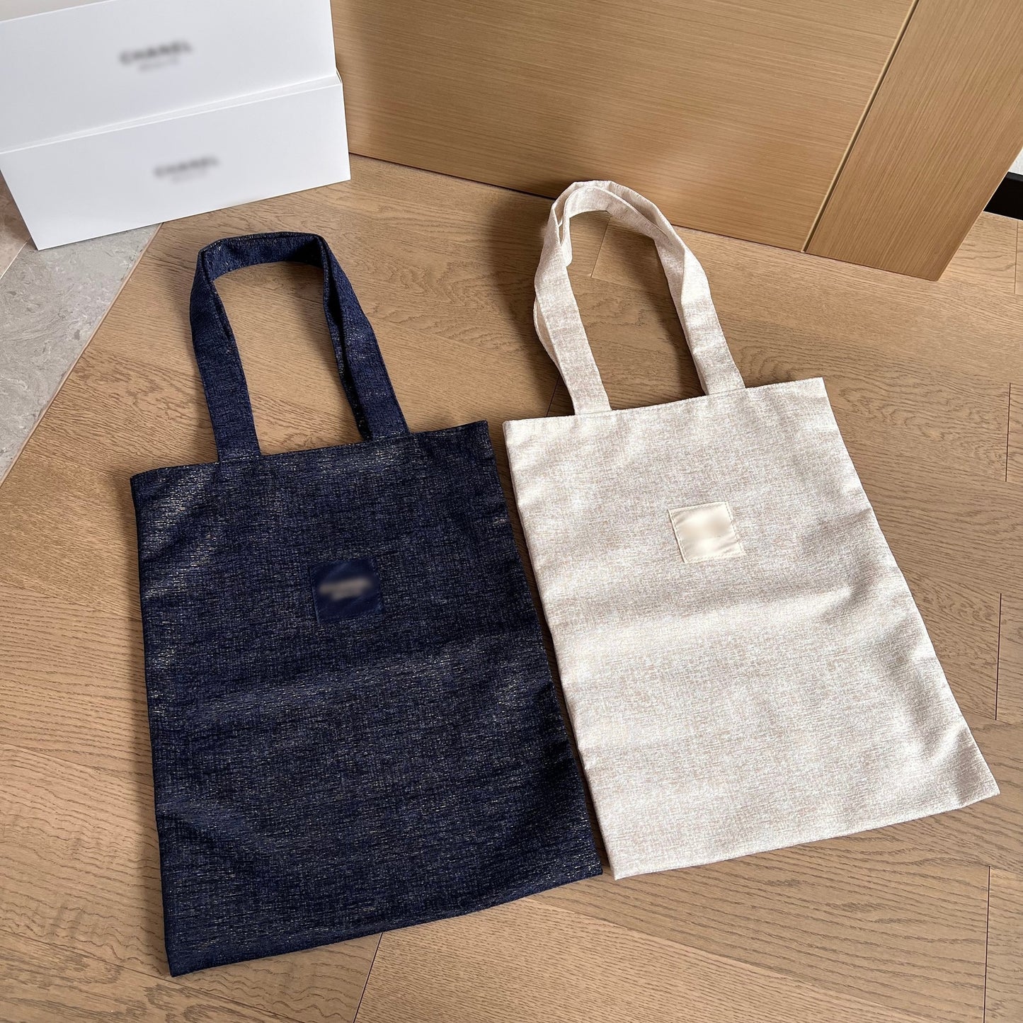 Counter Christmas Limited Gift Blue Platinum Cosmetic Bags