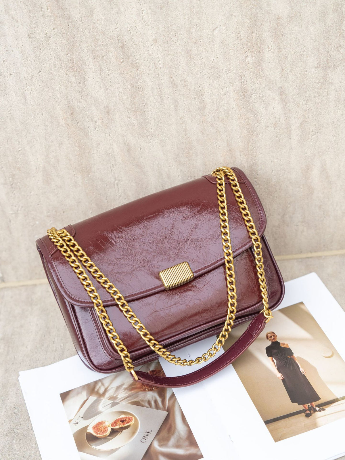 Women's Layer Oil Wax Leather Zip Soft Portable Bright Crack Bags