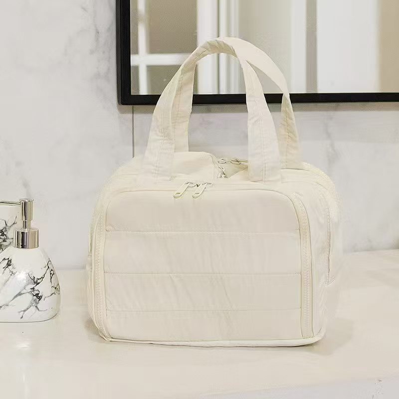 Simple Large Capacity Partition Layered Wash Portable Cosmetic Bags