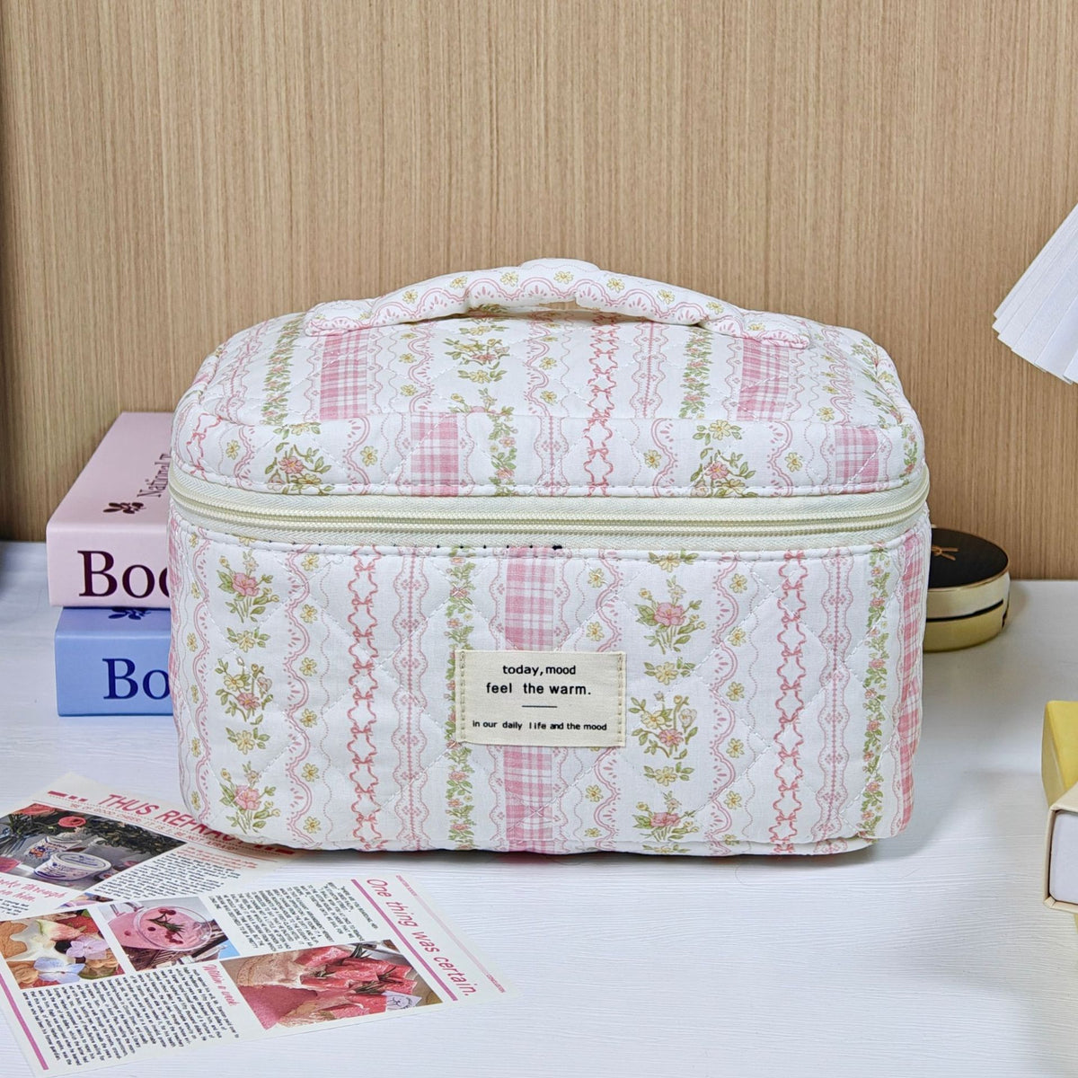 Women's Large Capacity Portable Floral Wash Quilted Cotton Pencil Makeup Bag