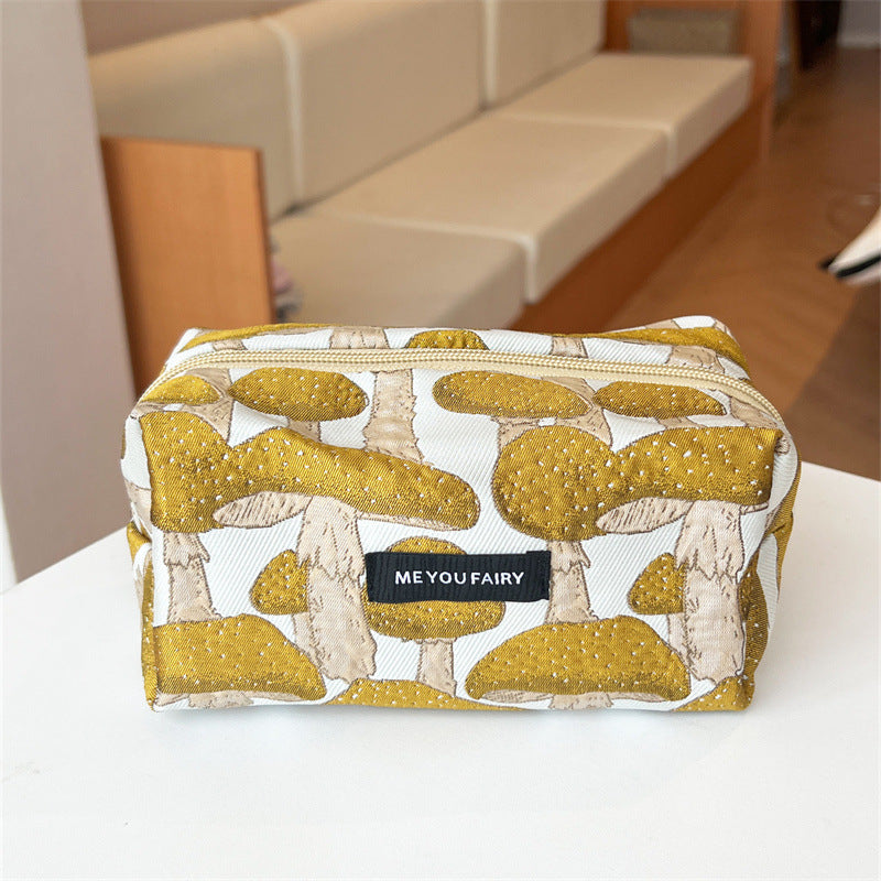 Niche Large Three-dimensional Buggy Portable Zipper Makeup Bag