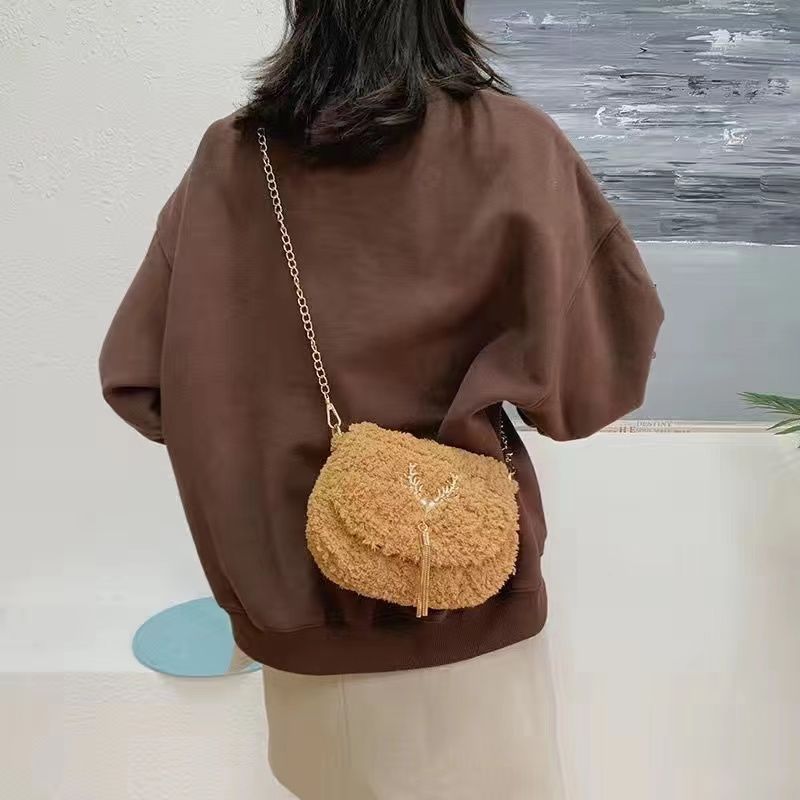 Women's Finished Hand-woven Material Kit Couple Girlfriends Gift Grid Women's Messenger Bag