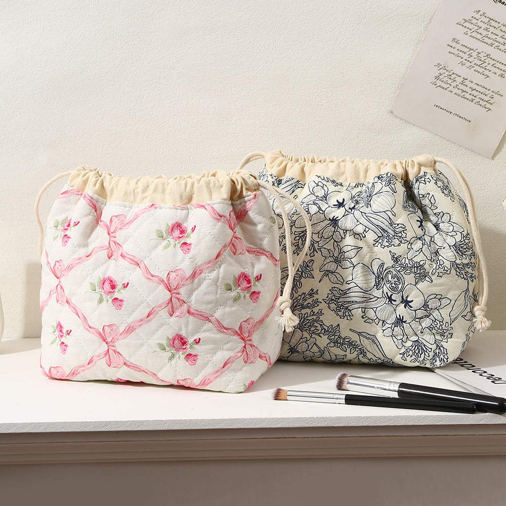 Brush Quilting Large Capacity Cosmetics Fashion Simple Bags