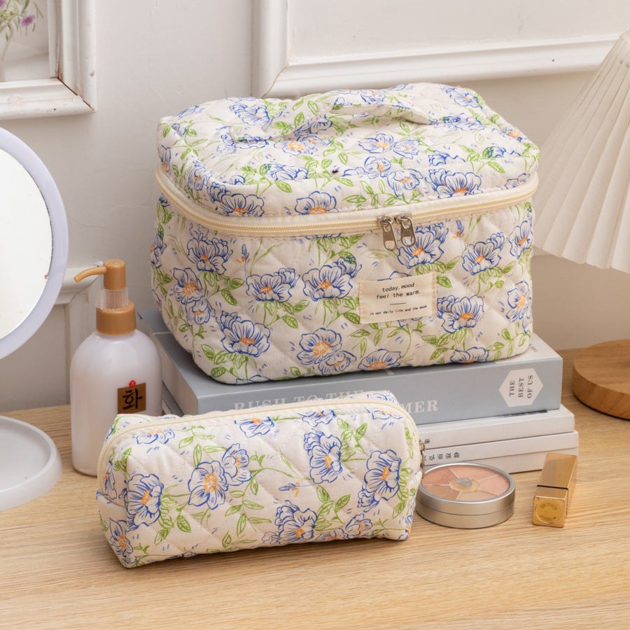 Large Capacity Floral Storage Quilted Cotton Cosmetic Bags