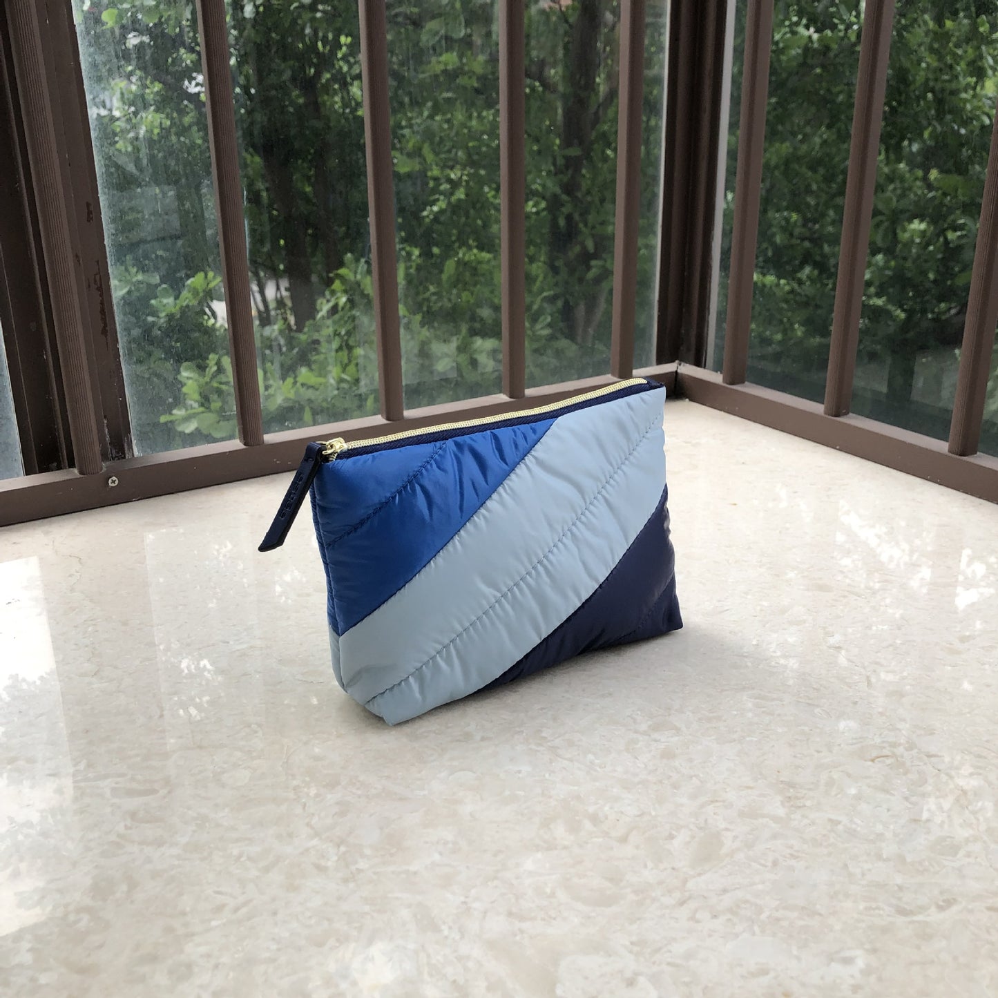 Light Down Space Cotton Hand Carrying Storage Large Capacity Cosmetic Bags