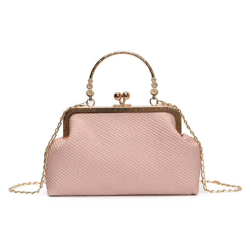 Women's Button Shell-shaped Woven Pattern Fashion Chain Bags