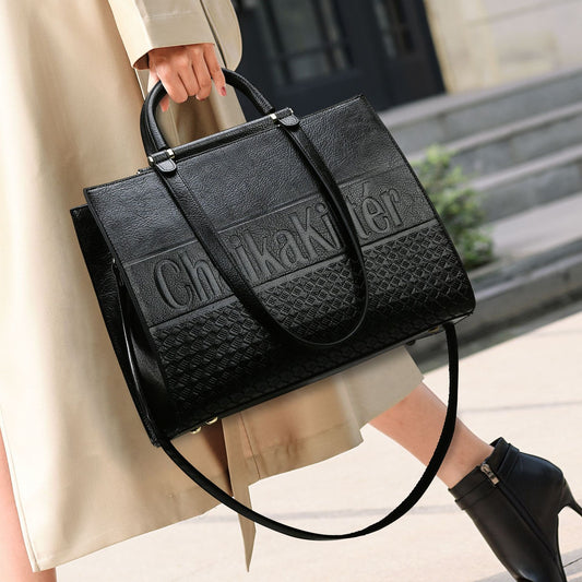Women's Fashionable Large Capacity Commuter Retro Matte Bags