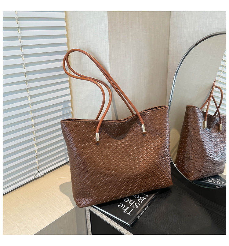 Women's Woven Pattern Spring Fashion Retro Texture Large Women's Shoulder Bag