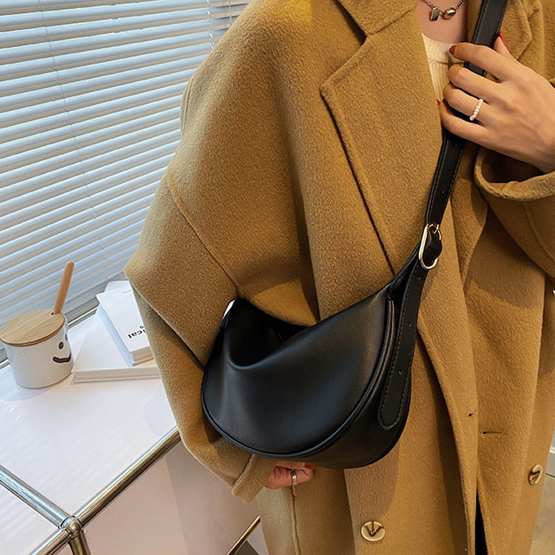 Women's Style Versatile Large Capacity Commuter Underarm Women's Messenger Bag