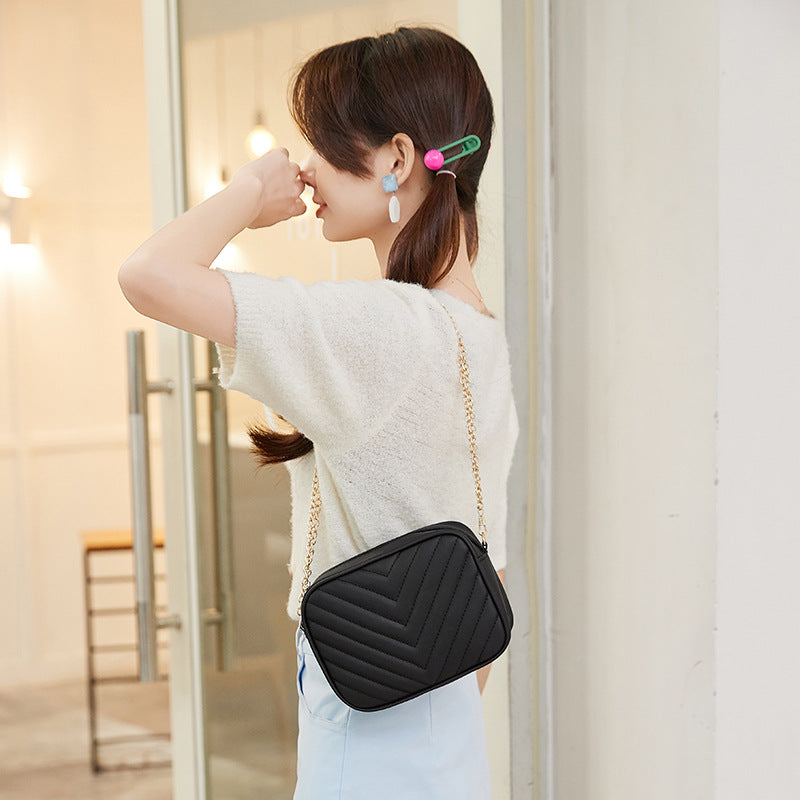 Women's Embroidery Thread Retro Chain Fashion Simple Small Square Bags
