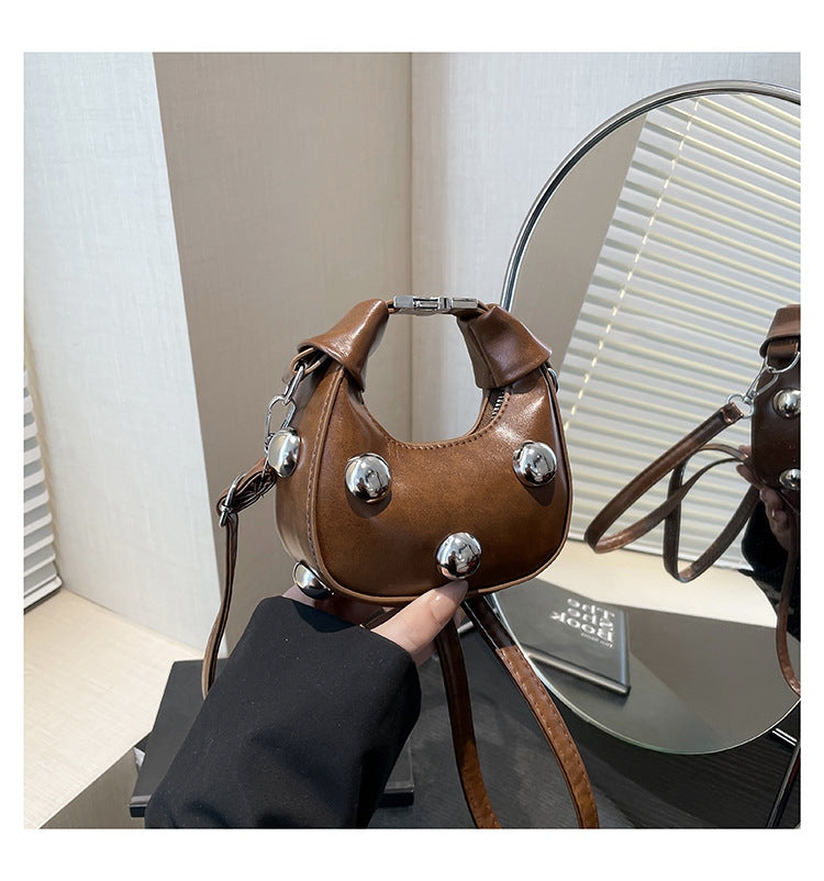 Women's Hot Style Rivet Simple Western Trend Women's Shoulder Bag