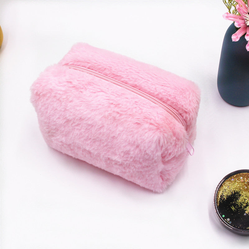 Women's Plush Portable Storage Simple Wash Hand Makeup Bag