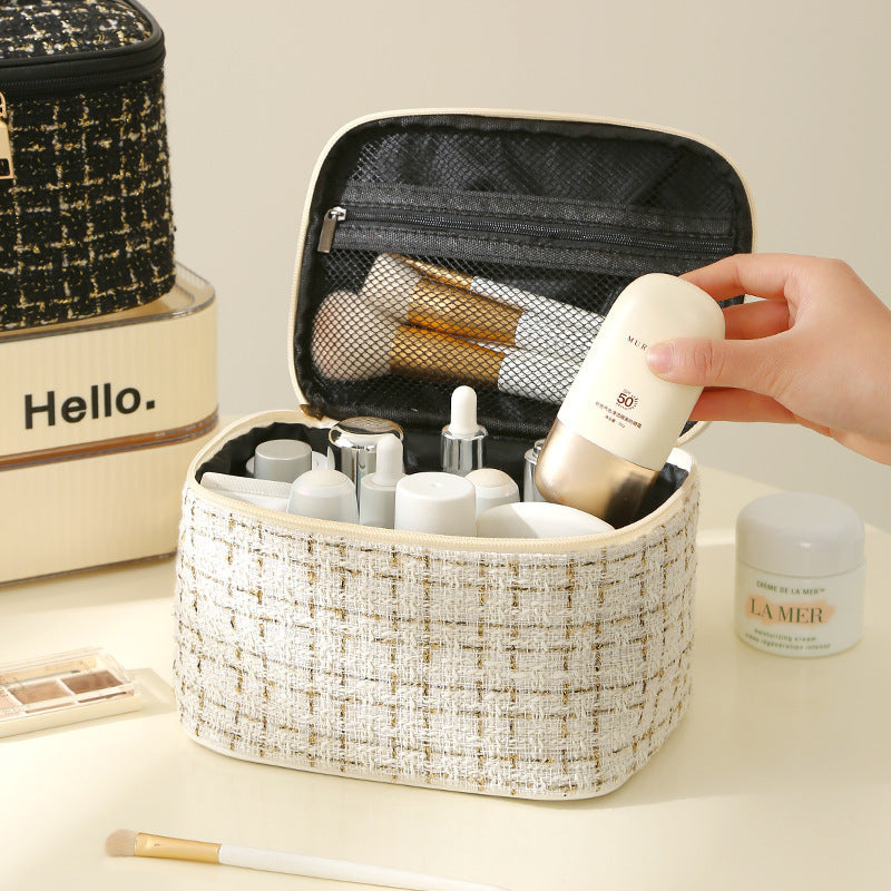 Women's Classic Style Large Capacity High Sense Portable Makeup Bag