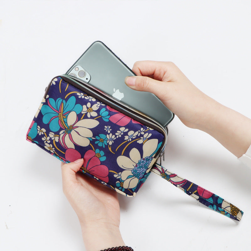 Graceful Women's Long Clutch Fabric Zip Handbags