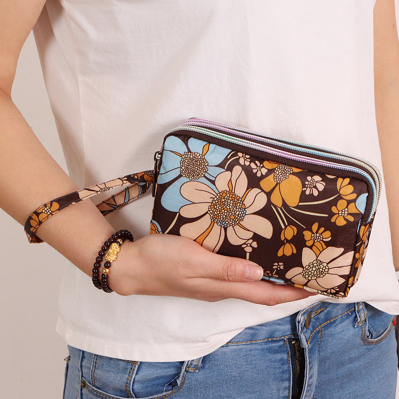 Graceful Women's Long Clutch Fabric Zip Handbags