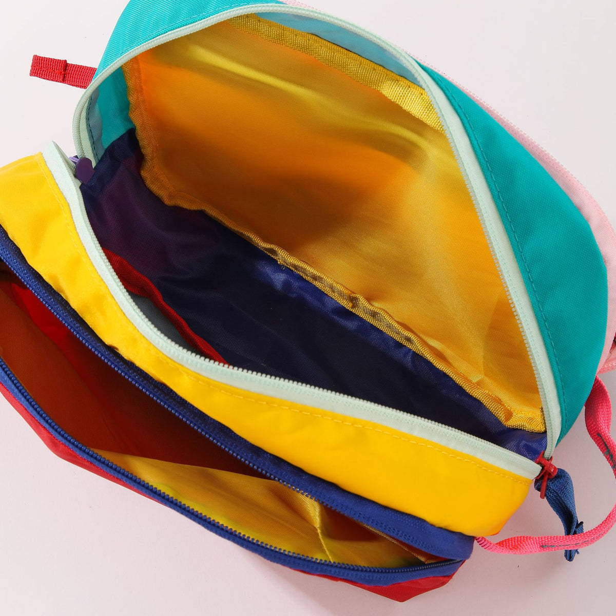 Dopamine Color Portable Large Capacity Wash Fresh Sweet Sundries Makeup Bag