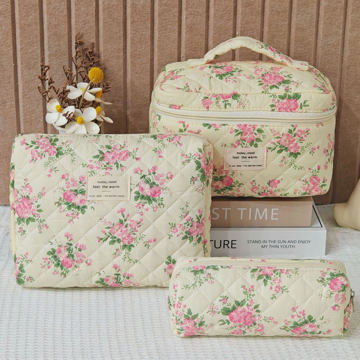 Large Capacity Portable Polyester Cotton Thickened Makeup Bag