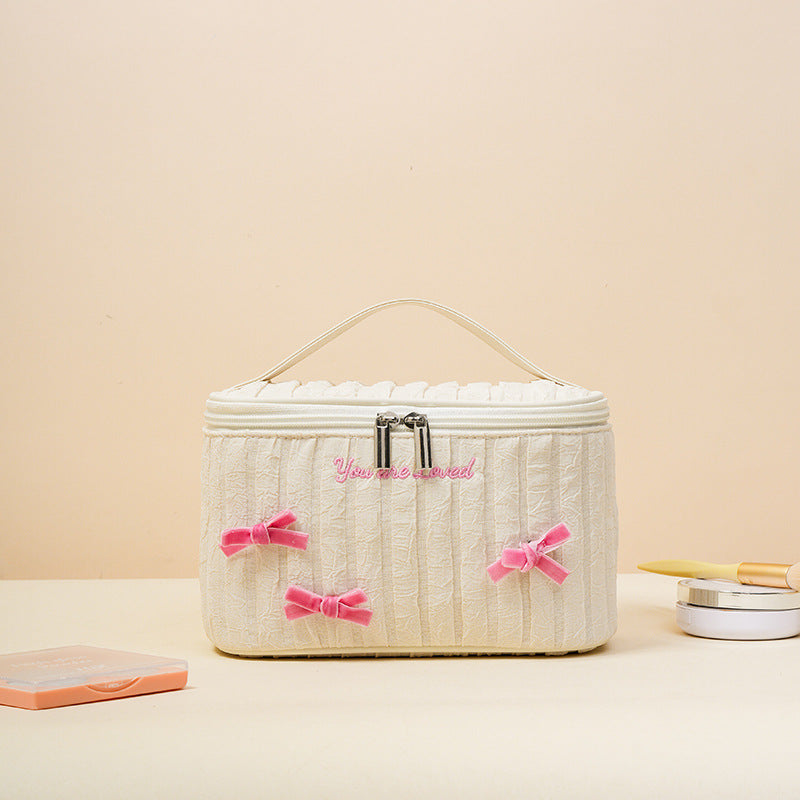 Fresh Large Capacity Fashion Simple Portable Makeup Bag