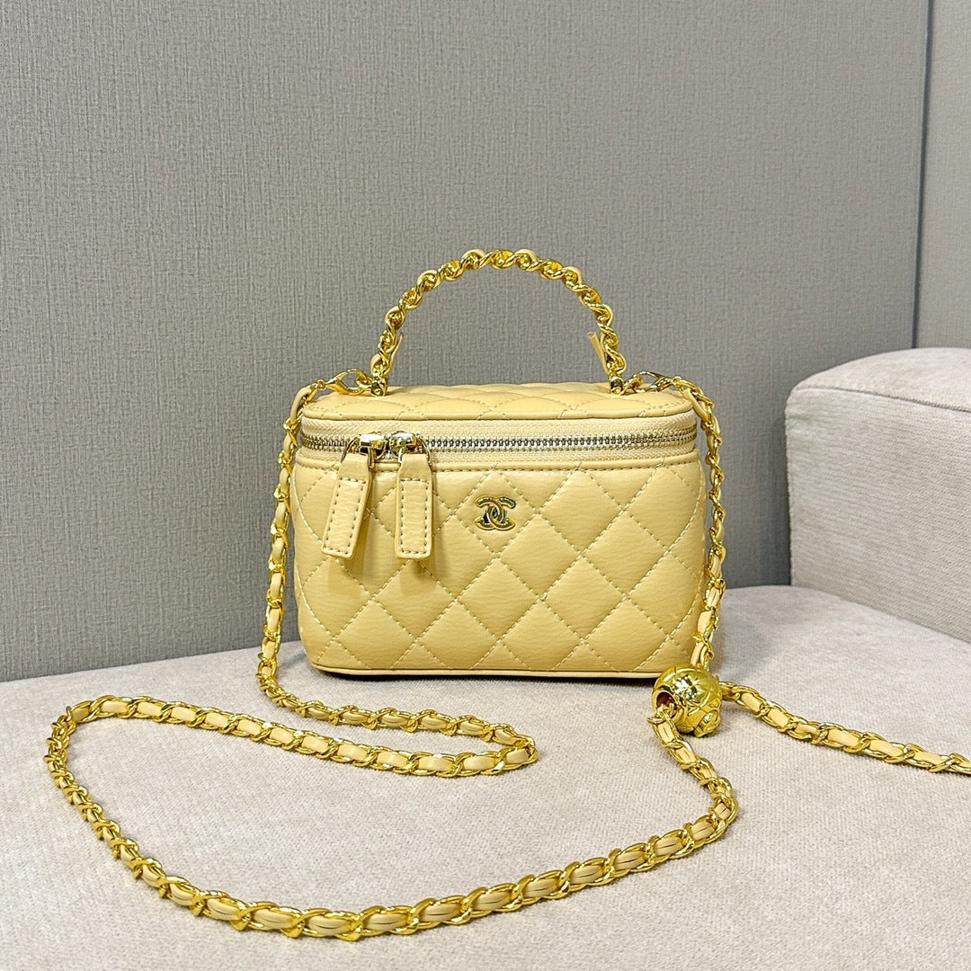Women's Style Genuine Leather Diamond Chain Portable Box Women's Messenger Bag
