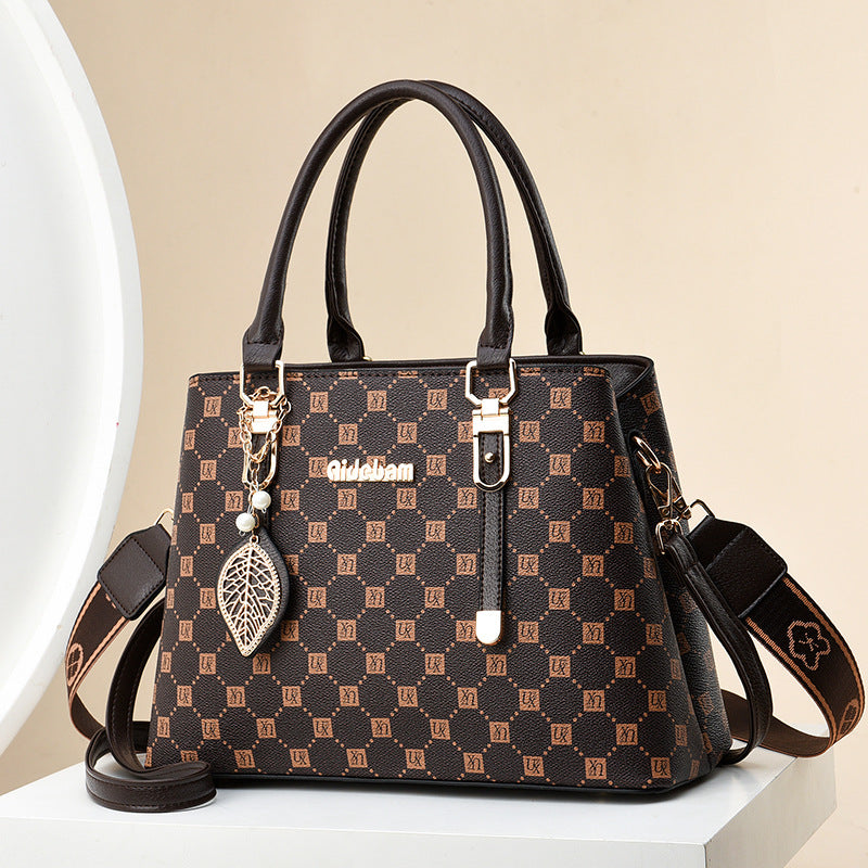 Large Capacity Fashionable Simple Western Style Handbags