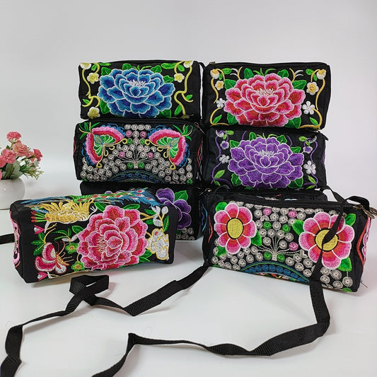 Wholesale Yunnan National Style Embroidery Clutch Crossbody Bags