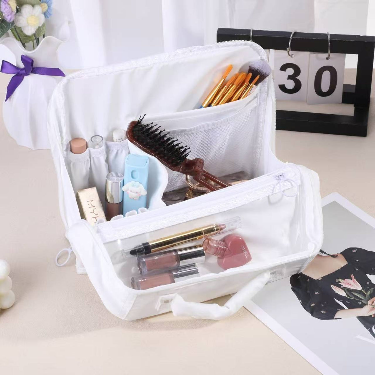Vertical Large Capacity Quilted Foldable Wash Portable Makeup Bag