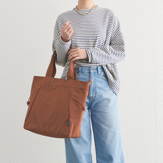 Leisure Lightweight Fashion Temperament Large Capacity Handbags