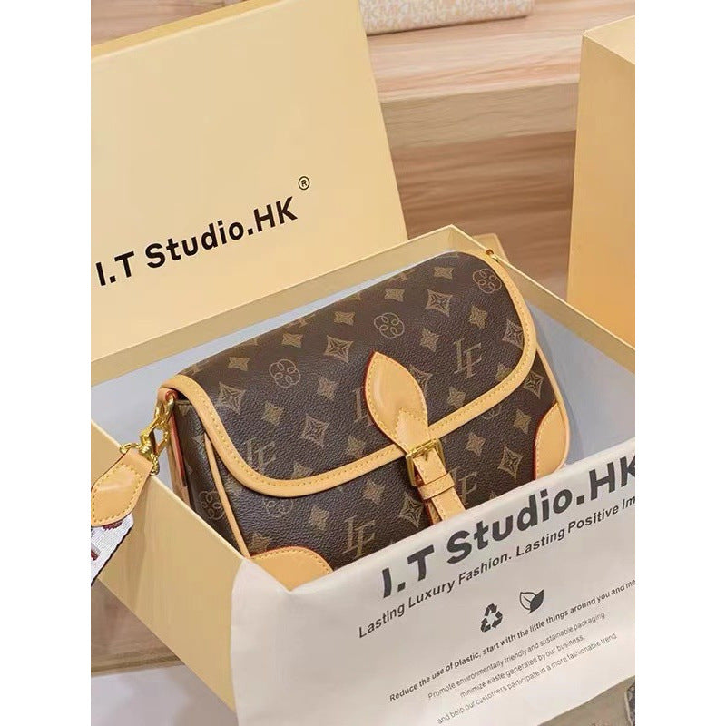 Women's Gift Genuine Leather Presbyopic Baguette High Sense Niche Bags