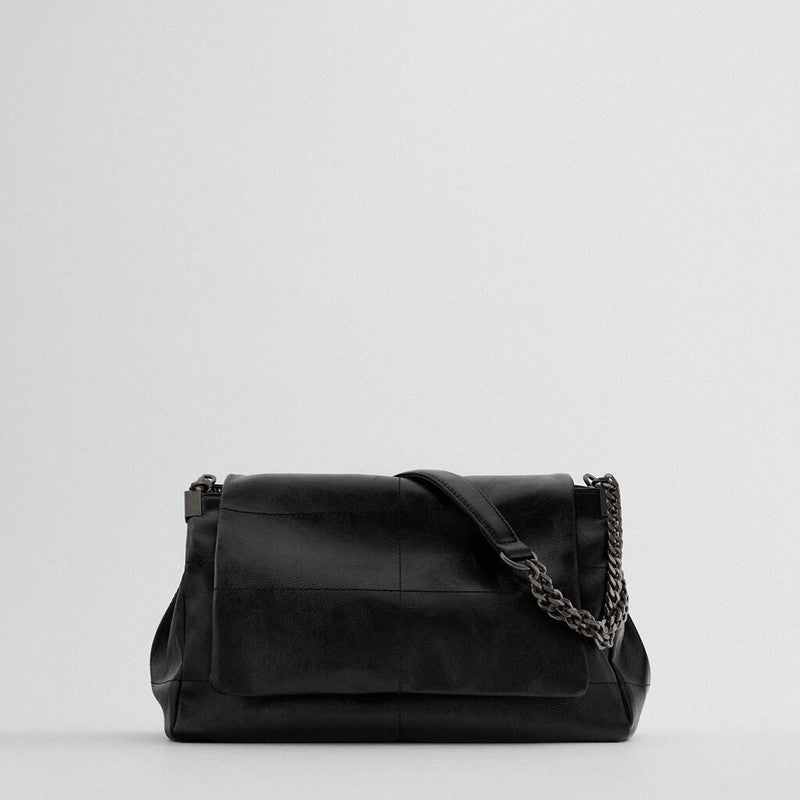 Women's Large Capacity Commuter Chain Black Rock Shoulder Bags