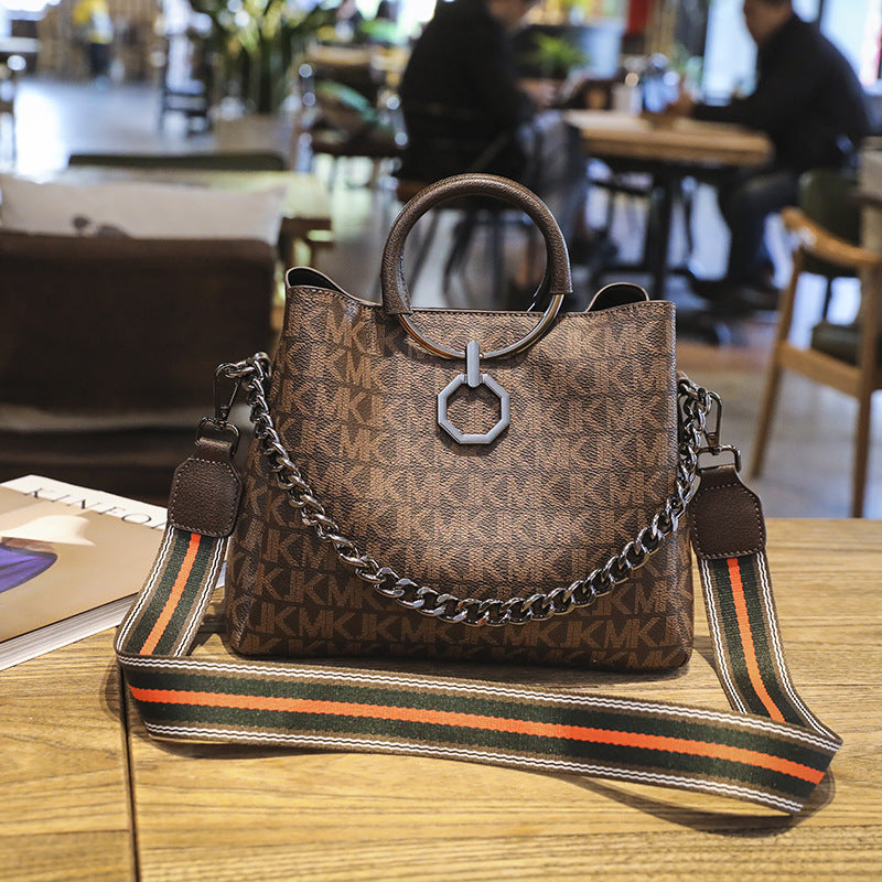 Women's Soft Leather Wrist Portable Broadband Printed Chain Women's Messenger Bag