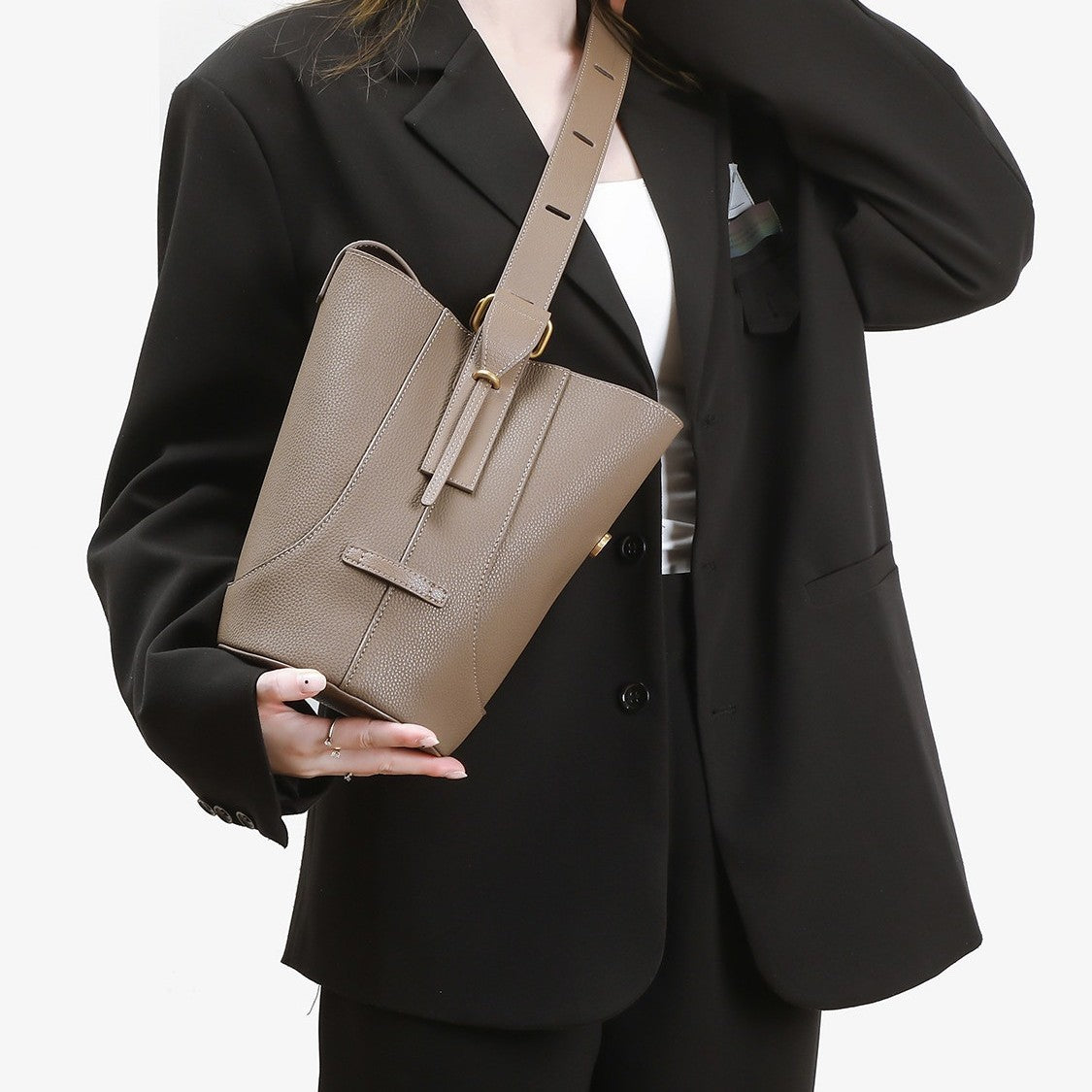 Elegant New Design Cowhide Commuter High-grade Women's Shoulder Bag