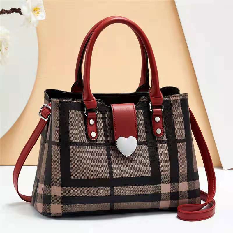 Large Capacity Totes Contrast Color Fashionable Korean Handbags