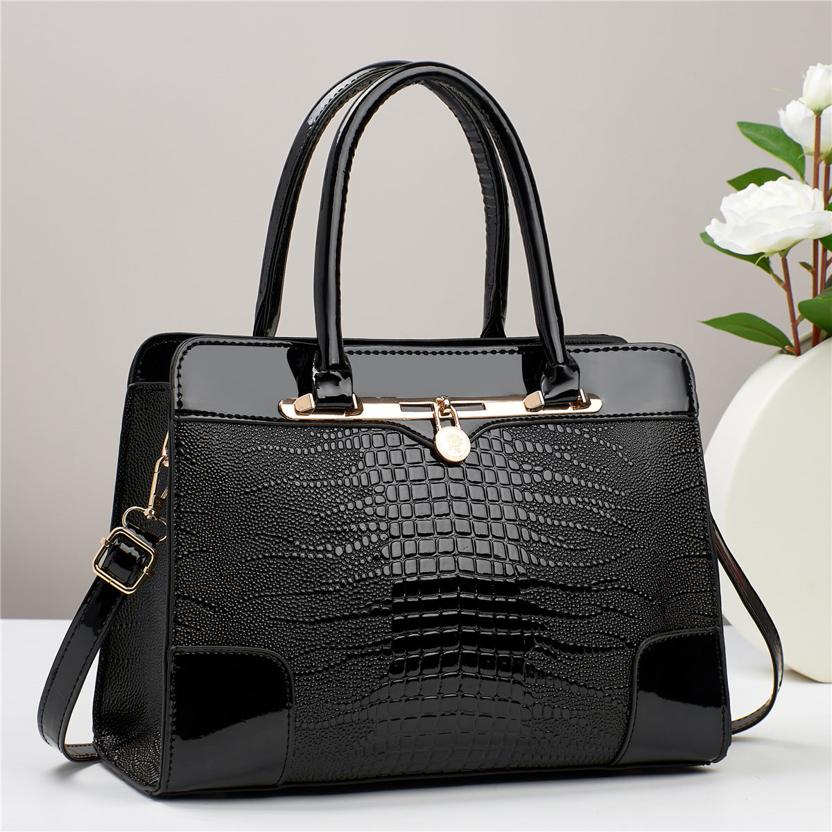 Direct Mail Mom Versatile Elegant Lady Handbags