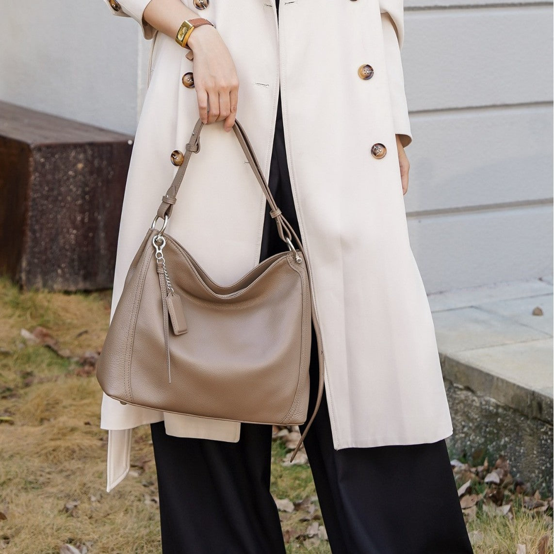 Top Layer Cowhide Natural Fall Large Capacity Commuter Women's Shoulder Bag