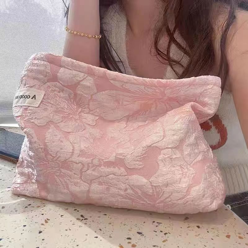 Buggy Wash Large Capacity Portable Elegant Makeup Bag